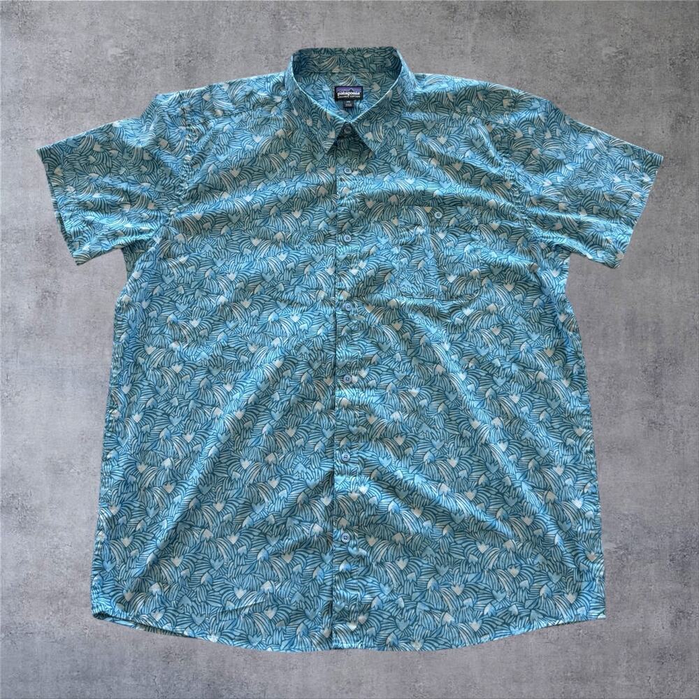 Patagonia Shirt Mens XXL Blue Abstract Geometric Org Cotton Floral Button Down⁠